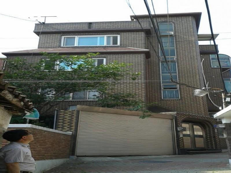 Alpha Guesthouse ソウル特別市 エクステリア 写真